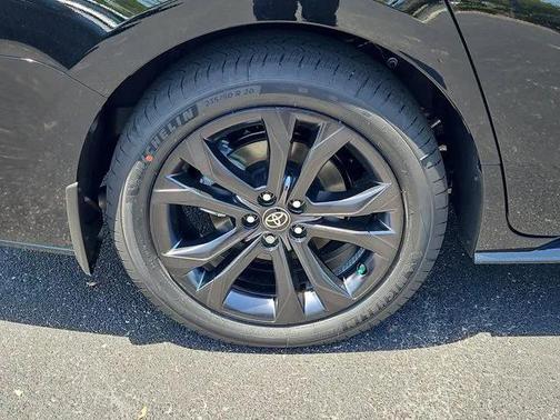 2025 Toyota Sienna XSE 7 Passenger