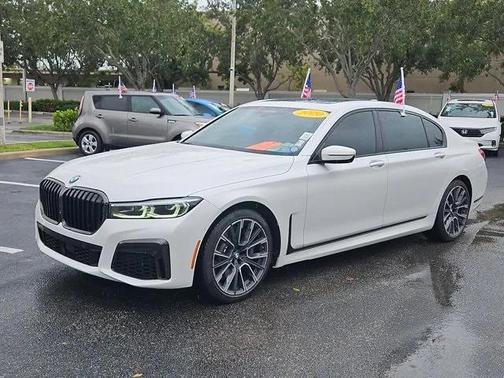 2020 BMW 740 740i Sedan