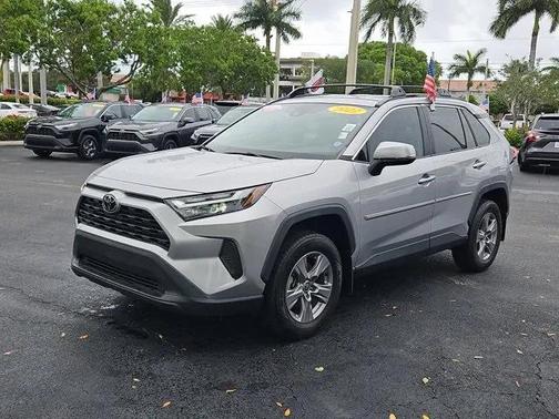 2022 Toyota RAV4 XLE
