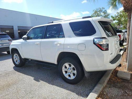 Super White 2020 Toyota 4Runner SR5