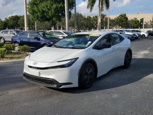 2024 Toyota Prius LE