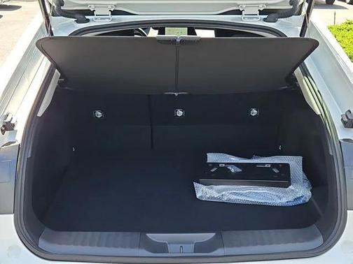 2025 Toyota Prius L