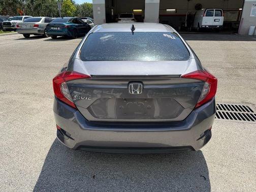 Modern Steel Metallic 2018 Honda Civic EX-L