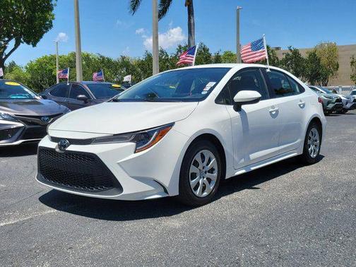 White 2022 Toyota Corolla LE