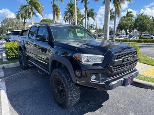 2017 Toyota Tacoma Base