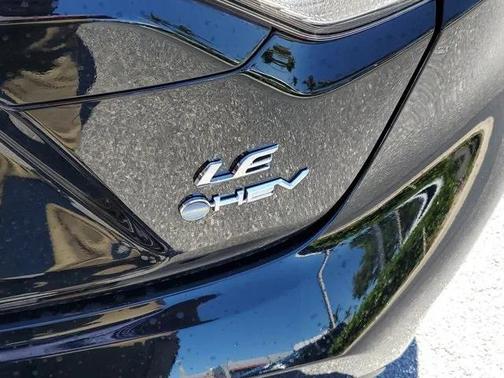 2025 Toyota Corolla Hybrid LE