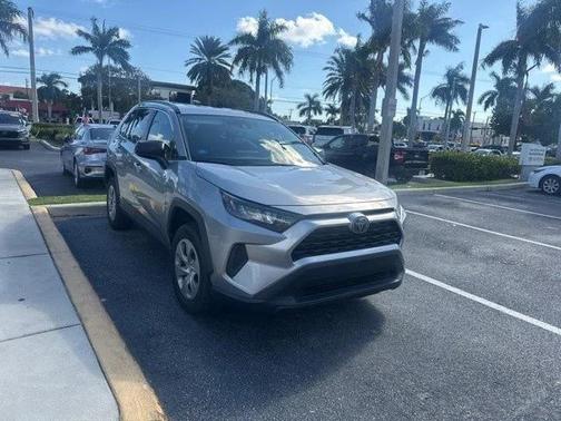 2021 Toyota RAV4 LE