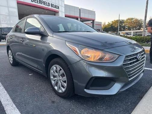 2019 Hyundai Accent SE