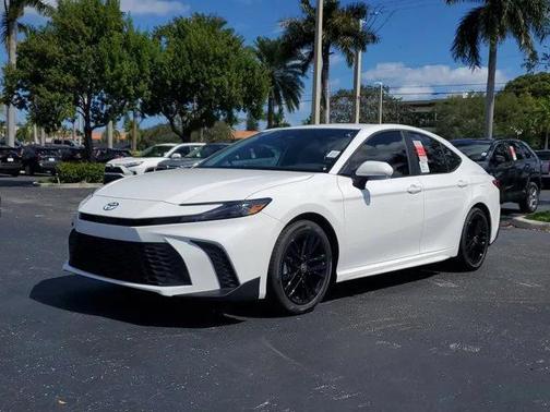 2026 Toyota Camry SE