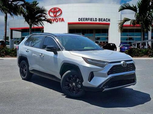 2025 Toyota RAV4 Hybrid SE