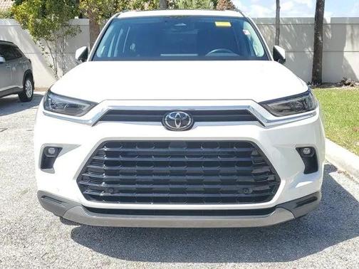 2024 Toyota Grand Highlander Hybrid XLE