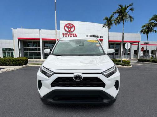 Ice Cap 2024 Toyota RAV4 LE