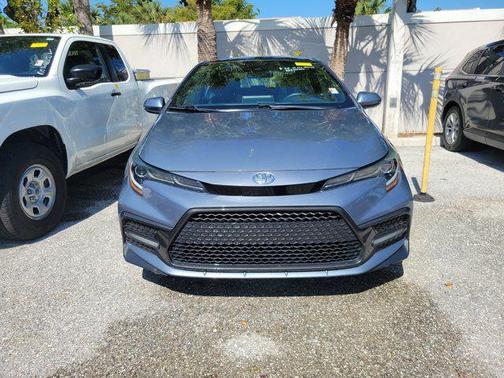 Celistite w/Black Sand Pearl Roof 2021 Toyota Corolla SE