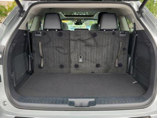 Celestial Silver Metallic 2022 Toyota Highlander Hybrid Platinum