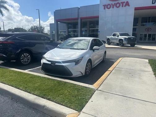 2025 Toyota Corolla LE