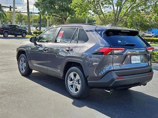 2025 Toyota RAV4 Hybrid LE