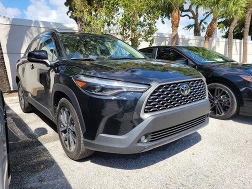 2025 Toyota Corolla Cross XLE