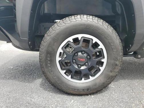 2024 Toyota Tacoma TRD Off-Road