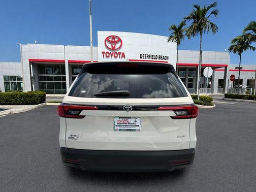 Cream 2024 Toyota Grand Highlander Hybrid XLE