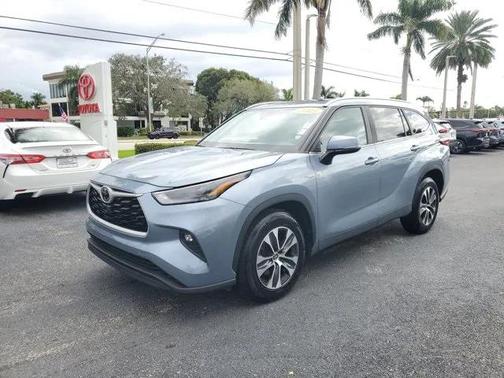 2023 Toyota Highlander XLE