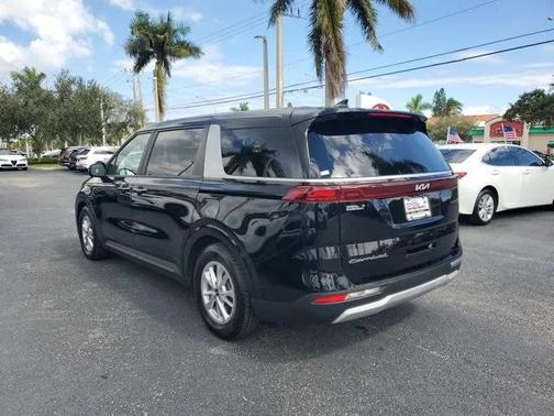 2022 Kia Carnival LXS