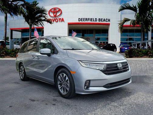 Lunar Silver Metallic 2024 Honda Odyssey EX-L