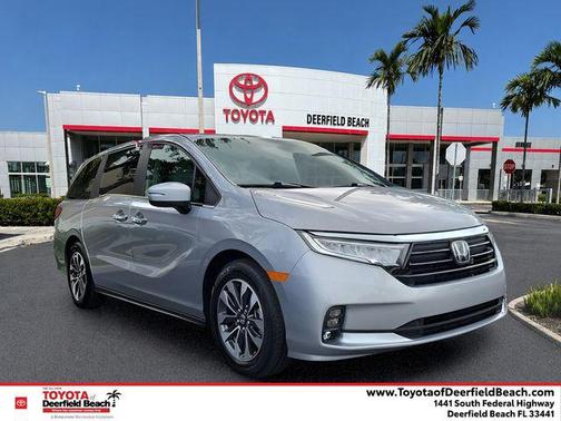 Lunar Silver Metallic 2024 Honda Odyssey EX-L