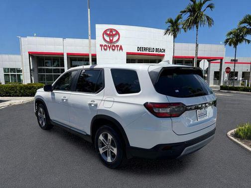 Platinum White Pearl 2024 Honda Pilot EX-L 7 Passenger