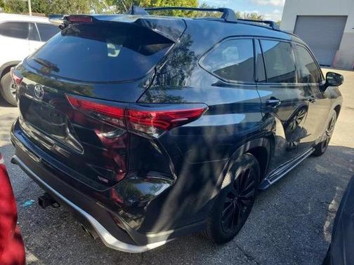 2023 Toyota Highlander XSE