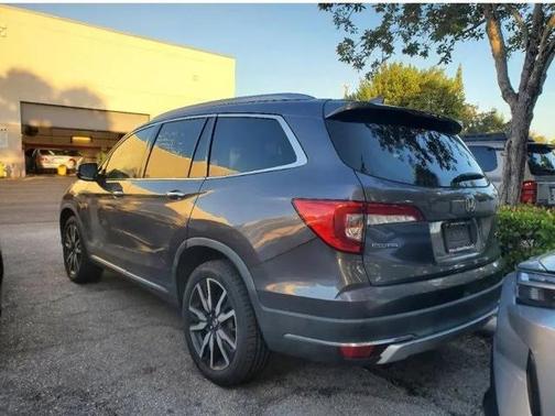 2020 Honda Pilot Touring 8-Passenger