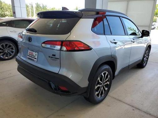 2025 Toyota Corolla Hybrid SE