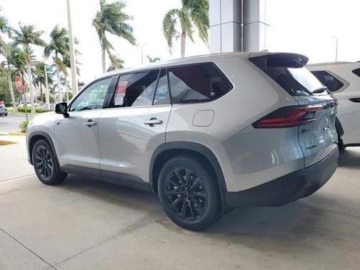 2026 Toyota Grand Highlander Hybrid XLE