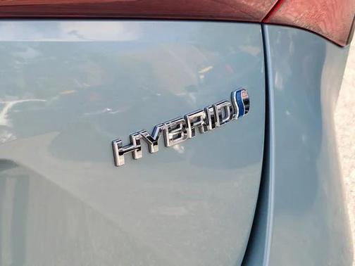2021 Toyota Prius LE