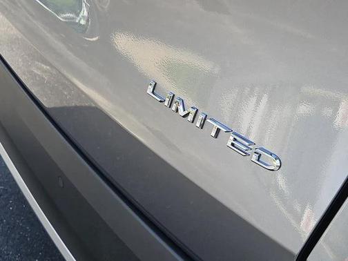 2025 Toyota Grand Highlander Hybrid Limited MAX