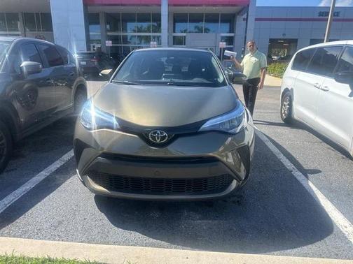 2021 Toyota C-HR XLE