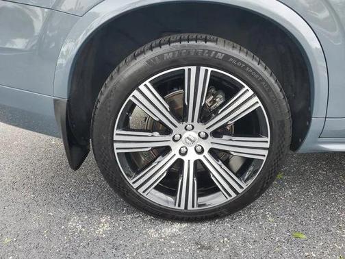 2022 Volvo XC90 Recharge Plug-In Hybrid T8 Inscription 6 Passenger