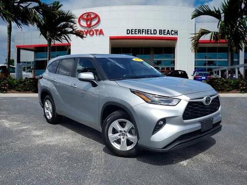2023 Toyota Highlander LE
