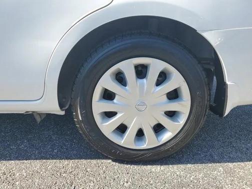 2017 Nissan Versa 1.6 S+