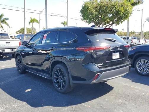 2026 Toyota Highlander Limited