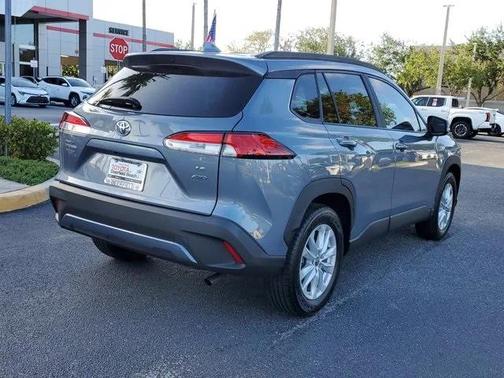 2022 Toyota Corolla Cross LE