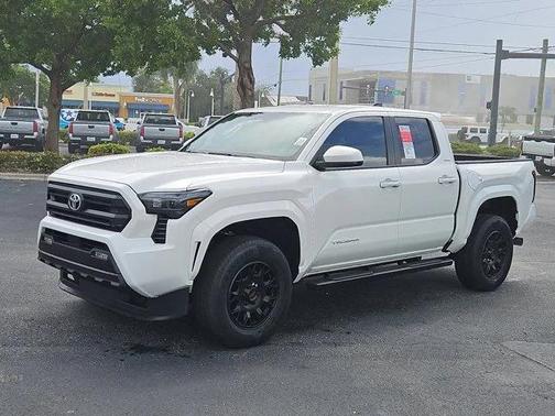2025 Toyota Tacoma SR5