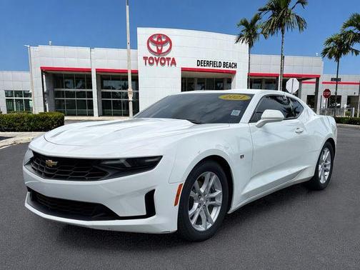Summit White 2021 Chevrolet Camaro 1LS