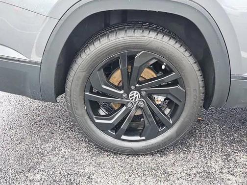 2022 Volkswagen Atlas 3.6L SE w/Technology