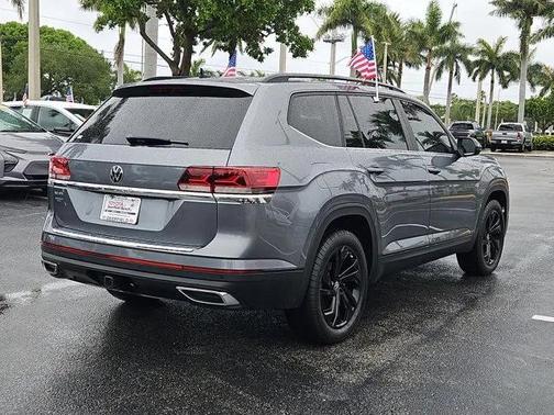 2022 Volkswagen Atlas 3.6L SE w/Technology