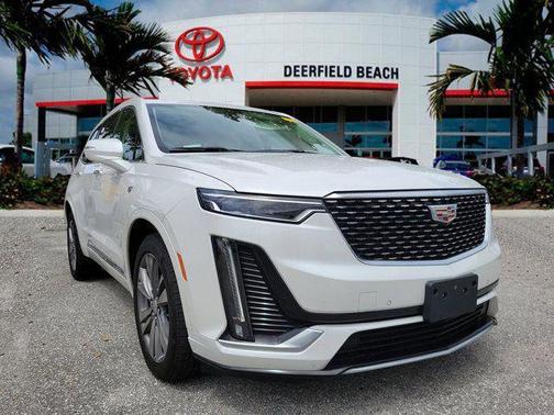 Crystal White Tricoat 2022 Cadillac XT6 Premium Luxury AWD