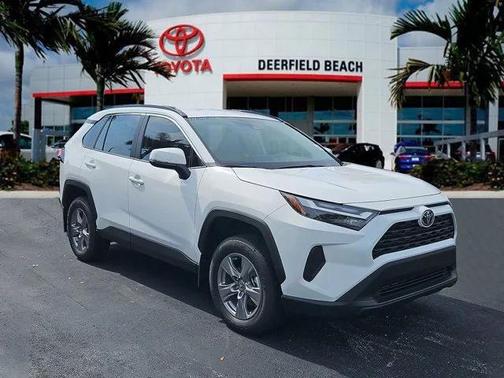 2025 Toyota RAV4 XLE