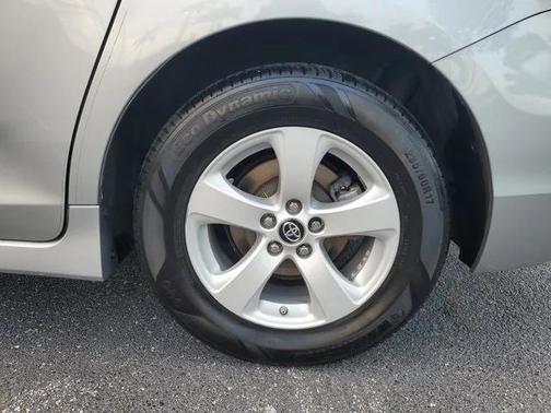 2019 Toyota Sienna LE