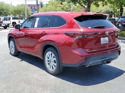 2025 Toyota Highlander Limited