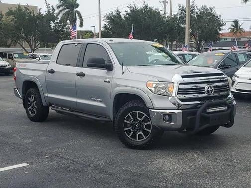 2017 Toyota Tundra SR5
