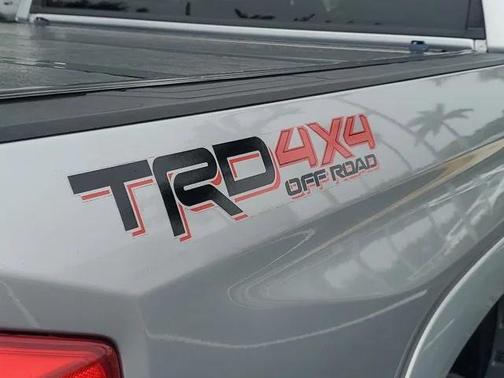 2017 Toyota Tundra SR5